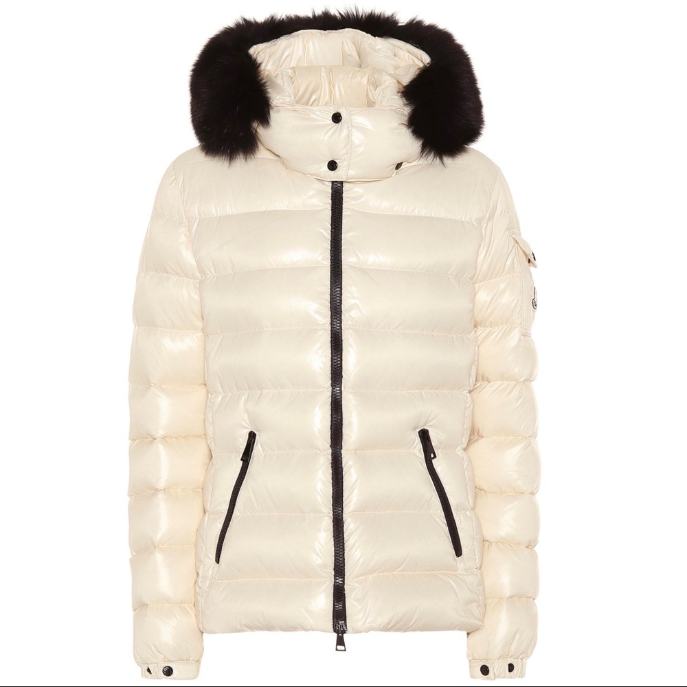 Moncler bady down coat 2 off white